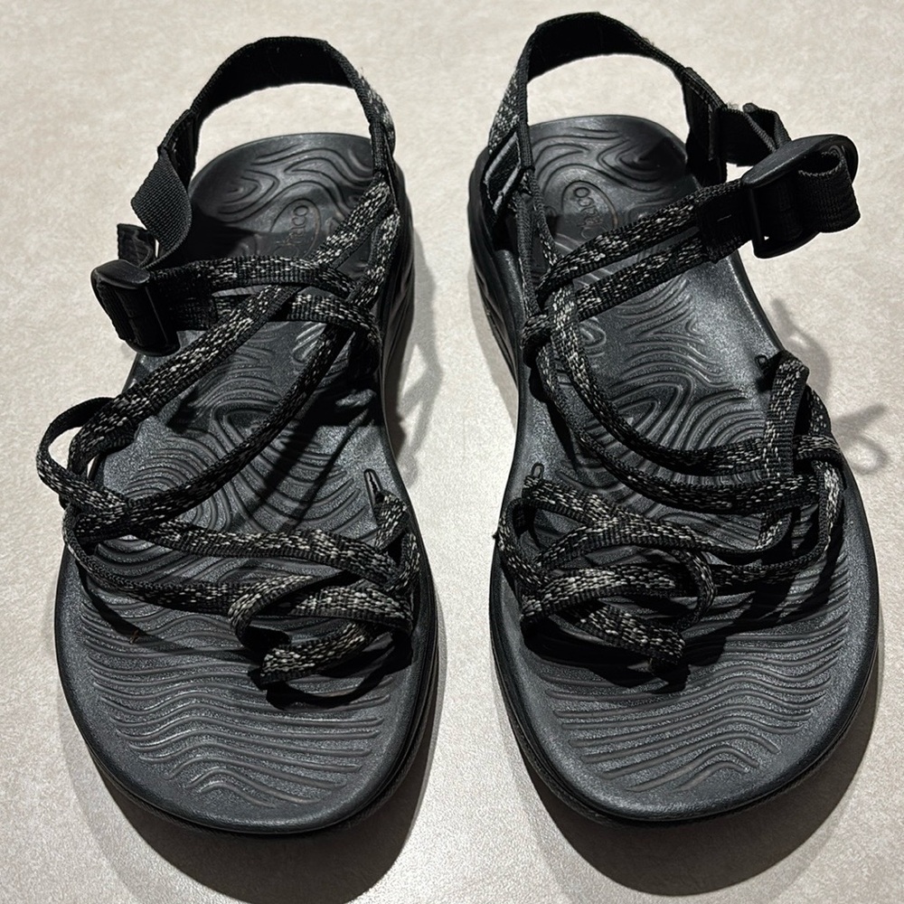 Chaco with toe strap Size 11